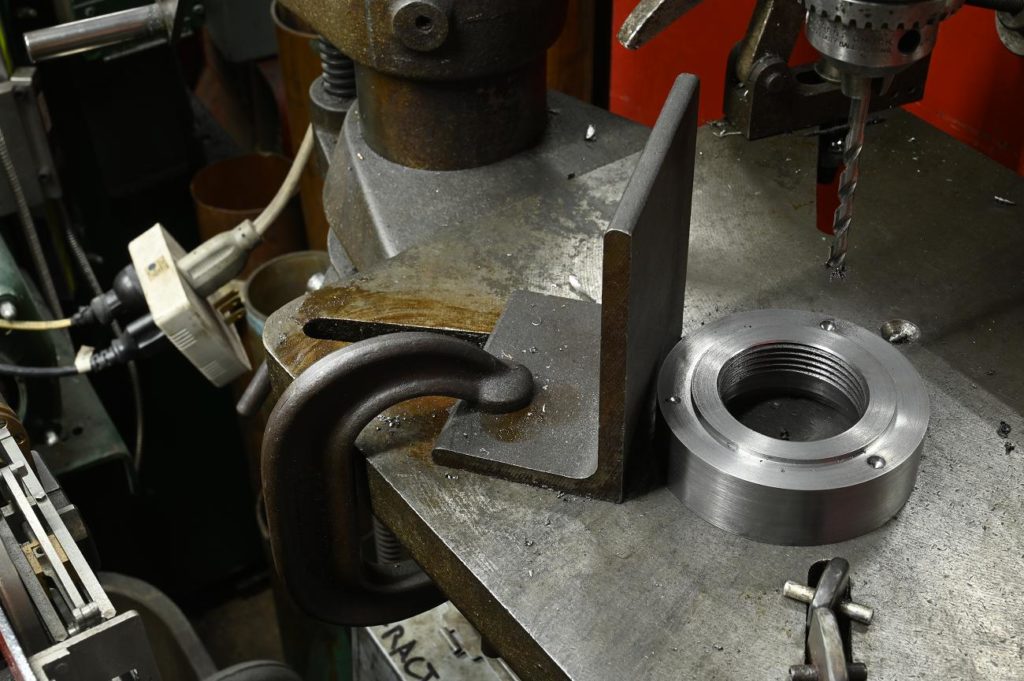 how to make a lathe chuck back plate for a threaded spindle