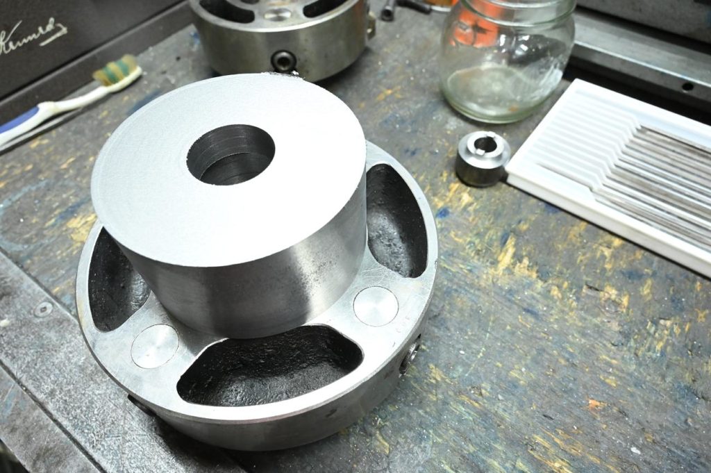 how to make a lathe chuck back plate for a threaded spindle