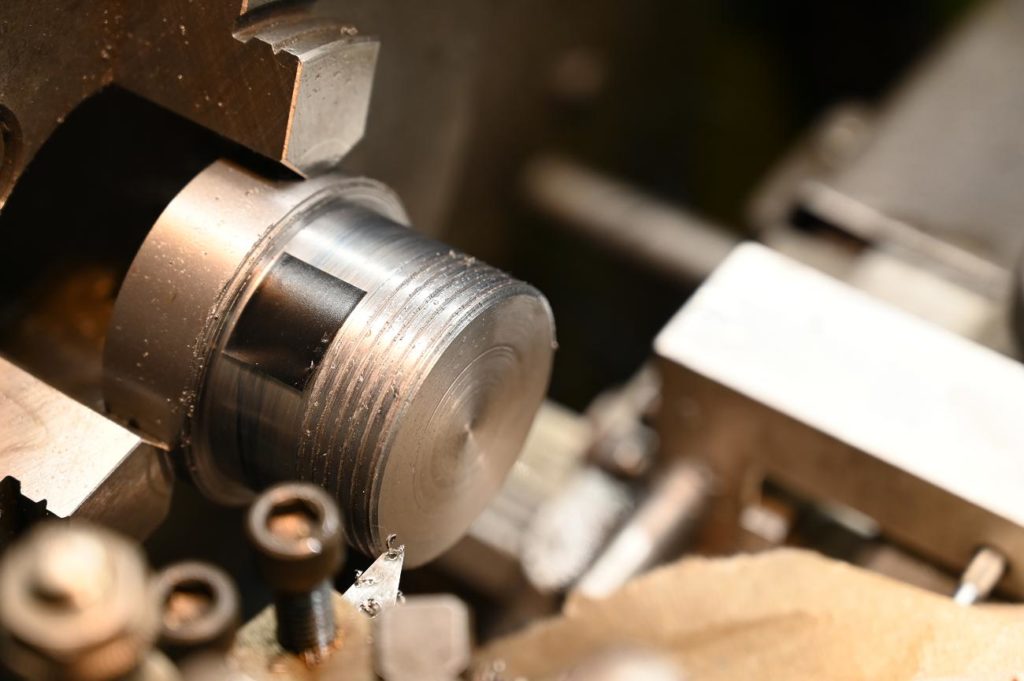 how to make a lathe chuck back plate for a threaded spindle