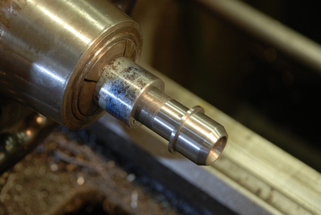 threading an Acier F1 Mill spindle shaft